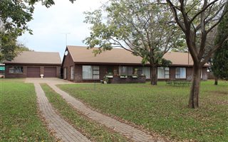 2 ha Farm with House in Glen Donald AH