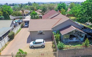4 Bedroom House in Brackendowns