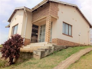 3 Bed House in Newlands East