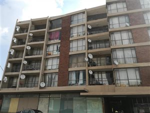 2 Bed Apartment in Krugersdorp Central