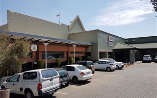 106 m² Commercial space in Newlands