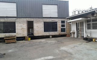 1920 m² Industrial space in Jacobs