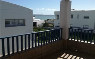 4 Bedroom House in Paradise Beach