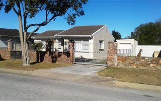 3 Bedroom House in Rowallan Park and surrounds