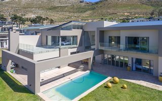 5 Bedroom House in Stonehurst Mountain Estate