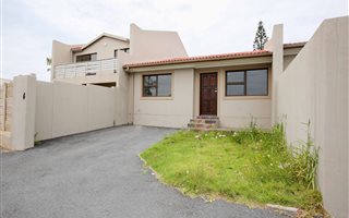 3 Bedroom Townhouse in Greenfields