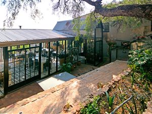 4 Bed House in Auckland Park