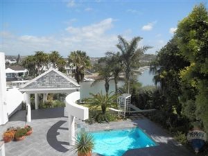 5 Bed House in Royal Alfred Marina