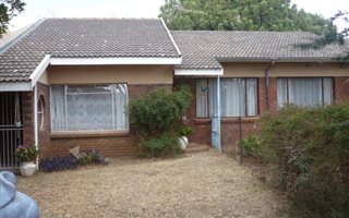 1.1 ha Farm in Leeuwfontein