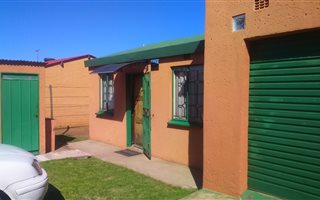 2 Bedroom House in Katlehong