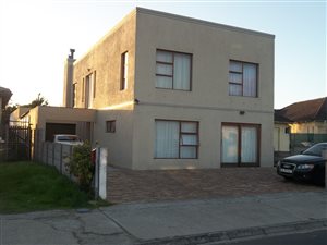 3 Bed House in Ruyterwacht