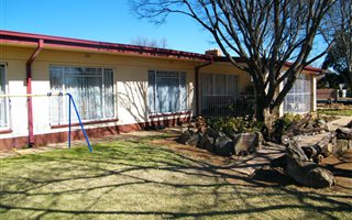 3 Bedroom House in Ottosdal