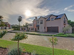 4 Bed House in Tijger Valley and surrounds