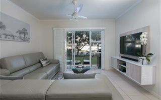 2 Bedroom Apartment in Manor Estates