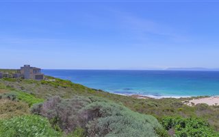 1198 m² Land available in Romansbaai
