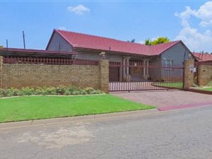 4 Bed House in Morganridge