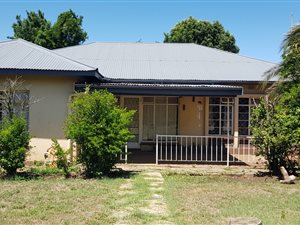 4 Bedroom House in Observation Hill