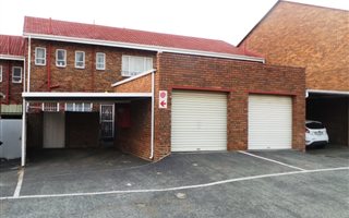 3 Bedroom Duplex in Haddon