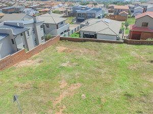 500 m² Land available in Olympus AH