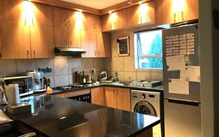 3 Bedroom Apartment in Vredekloof East