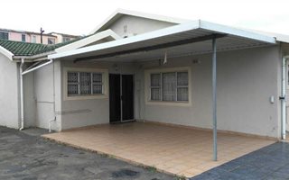 3 Bedroom Simplex in Eastbury