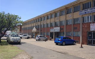 300 m² Office Space in Jacobs