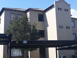 2 Bed Apartment in Bloubosrand