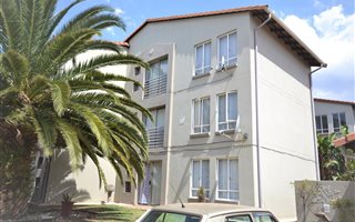 2 Bedroom Apartment in Verwoerdpark