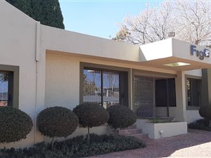 250 m² Commercial space in Kensington B