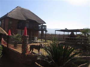 1.1 ha Farm in Kameeldrift West