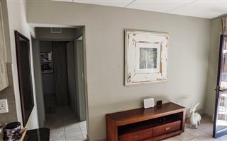 2 Bedroom Apartment in Lynnwood Manor
