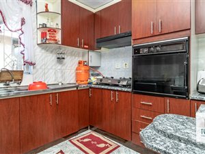 3 Bed House in Westcliff