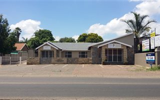 160 m² Office Space in Wierda Park