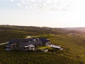 6 Bed House in Pezula Private Estate