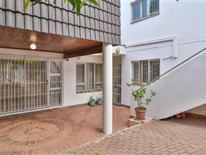4 Bed House in Wyebank
