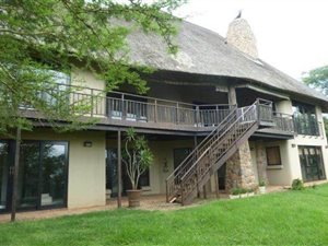 5 Bed House in Phezulu