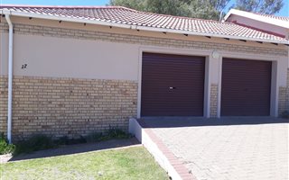 3 Bedroom Townhouse in Ladybrand