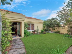 2 Bed Cluster in Craighall Park