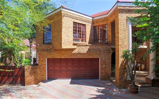 6 Bedroom House in Eldo Park