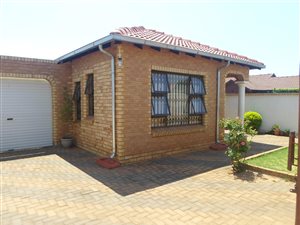 3 Bed House in Protea Glen
