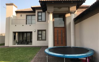 3 Bedroom House in Blue Valley Golf Estate