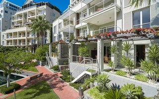 1 Bedroom Apartment in Waterfront