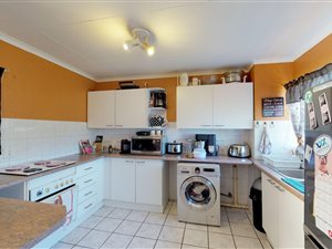 2 Bed Townhouse in Witfield