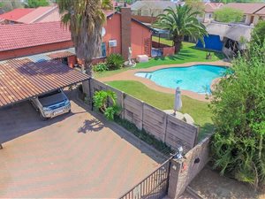 3 Bed House in Elspark