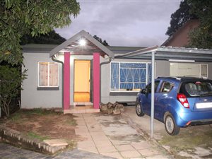2 Bed House in Sonheuwel