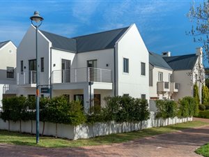 3 Bed House in Kylemore