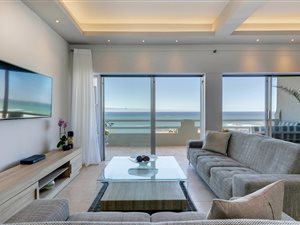 3 Bed Apartment in Clifton