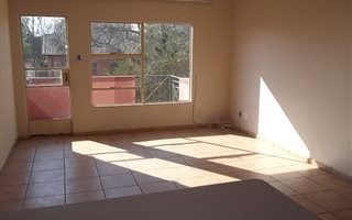 3 Bedroom Flat in Geelhoutpark