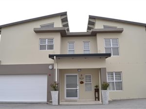 4 Bed House in Sunset Estate