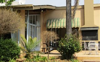 3 Bedroom House in Emmarentia